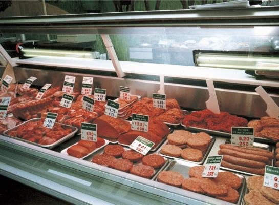 Vlees werd in in 2022 flink duurder