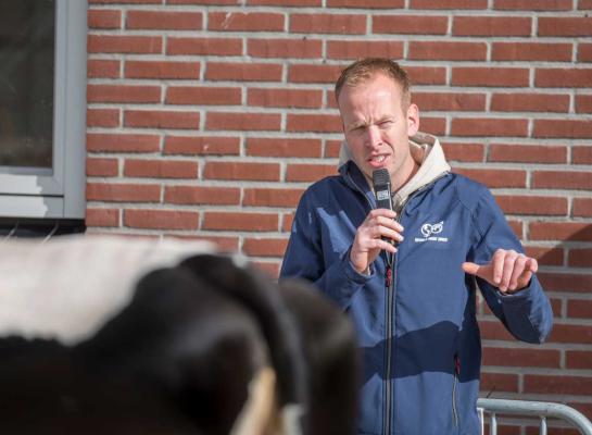 Herre Kuiper deed veertien keer mee aan het Fries kampioenschap veebeoordelen en elf keer aan het Nederlands kampioenschap veebeoordelen