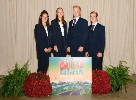 Vier studenten van Aeres Hogeschool deden mee aan de internationale veebeoordelingswedstrijd van de World Dairy Expo: Floor van ’t Klooster, Esmee Meijer, Maarten Appelman en Joeri Groot