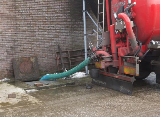 Met een aandeel van nog geen 2,5 procent levert rundveemest een zeer bescheiden bijdrage aan dit totaal.