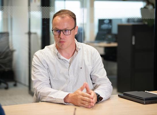 Datadirecteur Tjebbe Huybrechts verwacht dat CRV in de tweede helft van dit jaar de eerste toepassingen van ai zal introduceren in de praktijk.