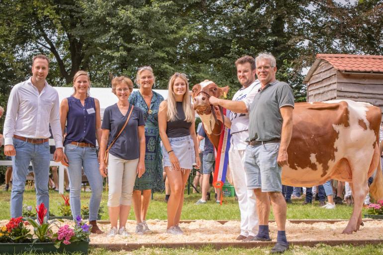 Na succes in Noordeloos wint Jansje 703 nu ook op de Dairy Fair (foto: Tessa van Sterkenburg/Agrishoots)