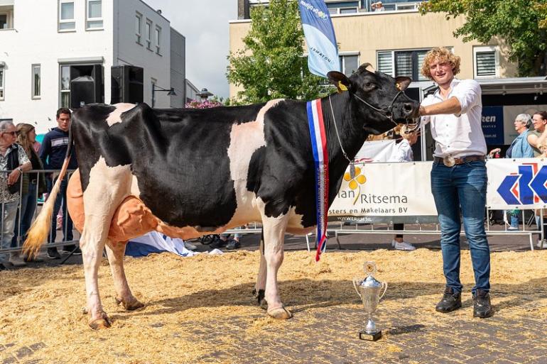 Het algemeen kampioenschap in Zeewolde was een prooi voor Helga 8 (v. Guard)