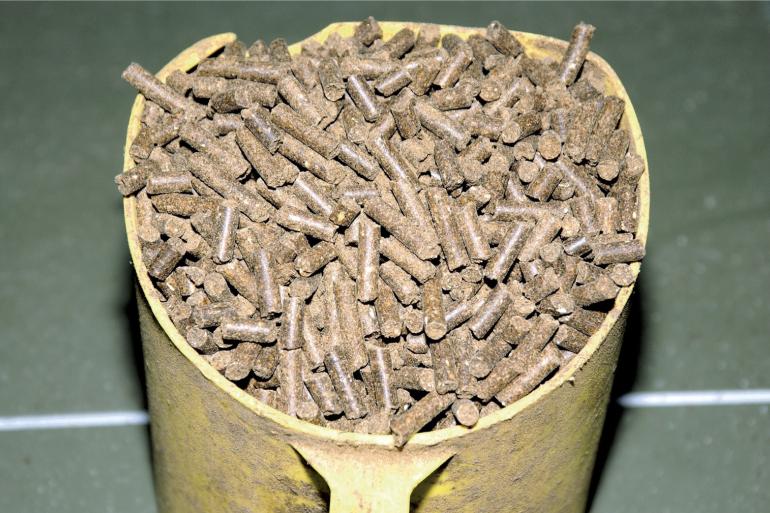 In het afgelopen jaar steeg de toeslag voor energie van 14 naar 24 eurocent. De toeslag voor kg DVE daalde van ruim 120 eurocent naar circa 55 eurocent.