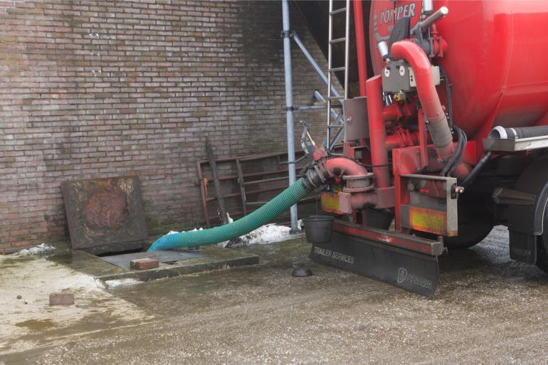 Met een aandeel van nog geen 2,5 procent levert rundveemest een zeer bescheiden bijdrage aan dit totaal.