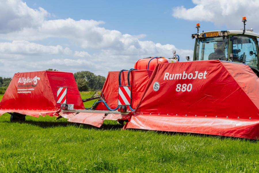 De RumboJet 880 heeft een werkbreedte van 8,8 meter