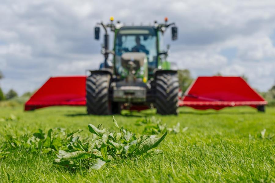 Op dit moment wordt de machine veelal ingezet om ridderzuring te bestrijden, maar ook bespruiting van Jacobs kruiskruid en paardenbloem is mogelijk, mits de planten voldoende jong zijn. Detectie en bestrijding van brandnetels en distels is in ontwikkeling