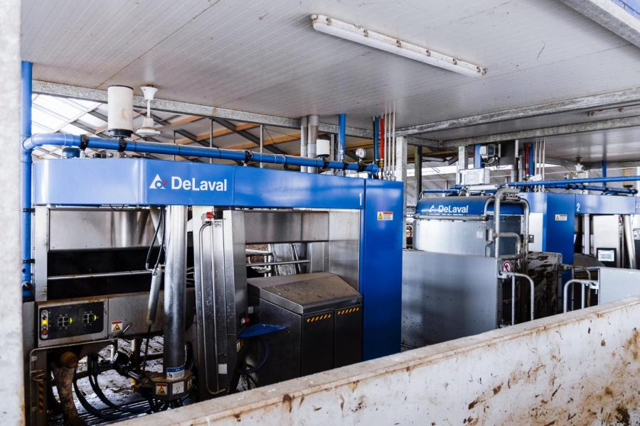 De melkveehouders hebben geen hekel aan melken, maar de robots geven een flinke arbeidsbesparing