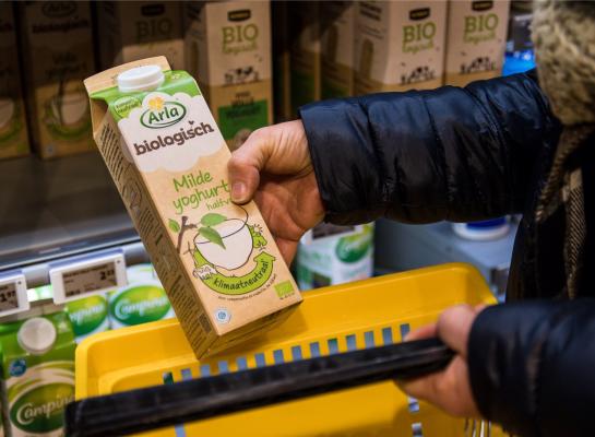 Sommige supermarkten bieden bepaalde verse producten standaard biologisch aan
