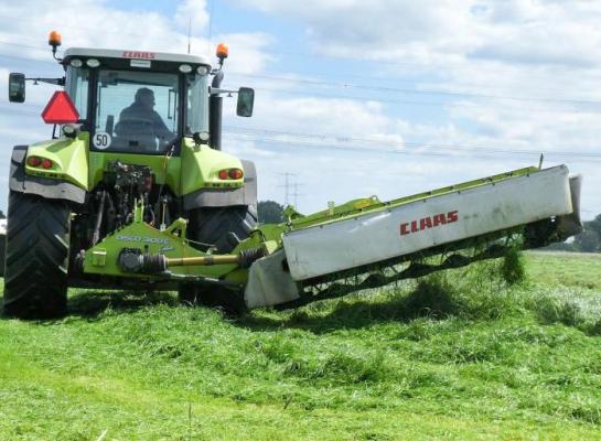 Grasland optimaliseren na de eerste snede: doorzaaien tijdens een nat voorjaar