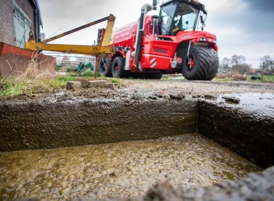 Door een hogere stikstofcorrectiefactor kunnen veehouders binnen de norm van 170 kilo stikstof uit dierlijke mest per hectare meer kuubs mest uitrijden