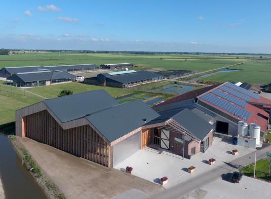 De stallen van Dairy Campus in Leeuwarden