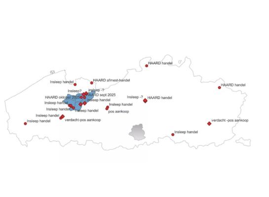 Locatie van nieuwe gevallen van ibr in Vlaanderen en de bedrijven waar op 20 november nog ibr-positieve dieren aanwezig ware (legenda: ruitjes = nieuwe (verdachte) gevallen, bolletjes = gevallen sinds eind augustus) (bron: DGZ)