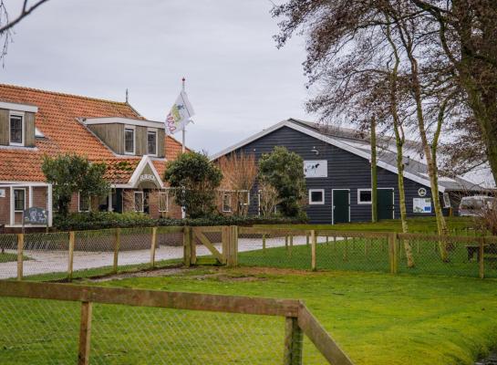 Naast de veehouderij speelt toerisme al sinds het begin een grote rol binnen het boerenbedrijf