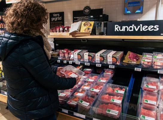 De hoeveelheid rundvlees die wereldwijd per persoon beschikbaar is, steeg de afgelopen zestig jaar nauwelijks