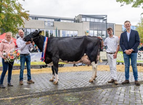 Het algemeen kampioenschap ging naar de zevenjarige Bremer Preston Landana (foto: Cilia Hoekman)