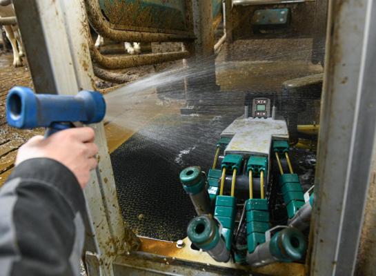 Bij GEA kunnen veehouders een melkrobot inzetten waarbij ze betalen per kilo geproduceerde melk. Het tarief beweegt mee met de melkprijs
