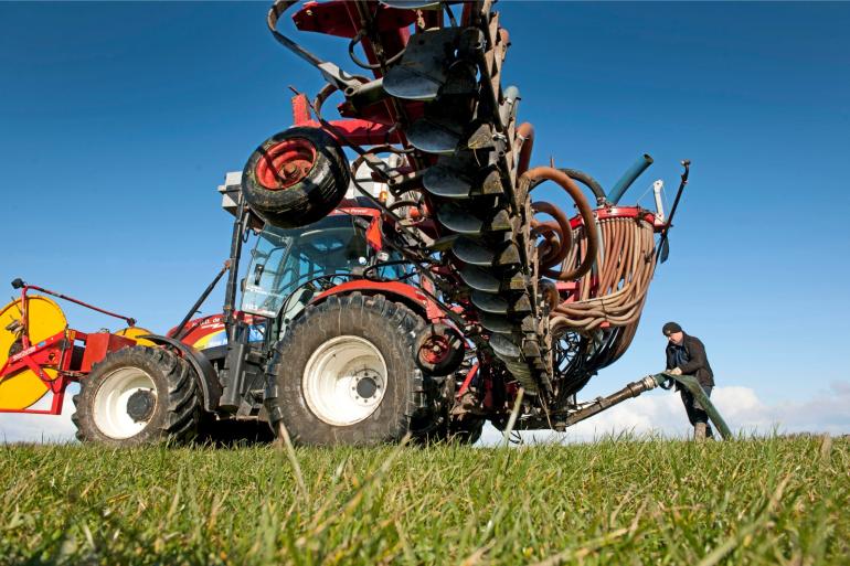 Op de bedrijven in de projectgroep neemt na afschaffen van de derogatie het fosfaattekort toe met gemiddeld 25 kg per hectare