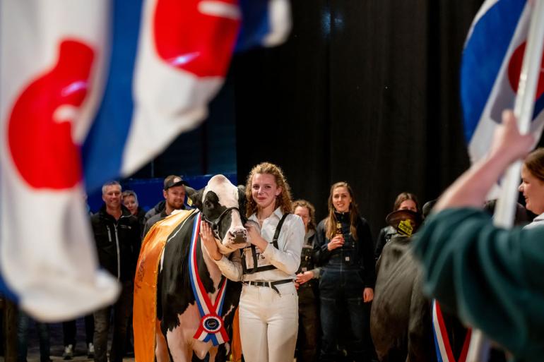 De grote winnaar van de exterieurkeuring van de Young Breeders was Topcross Anna 264 van maatschap Jacobi uit Garijp