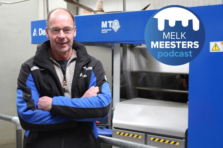 Paul ten Velde heeft zijn robot in de oude melkstal geplaatst en de melkput behouden
