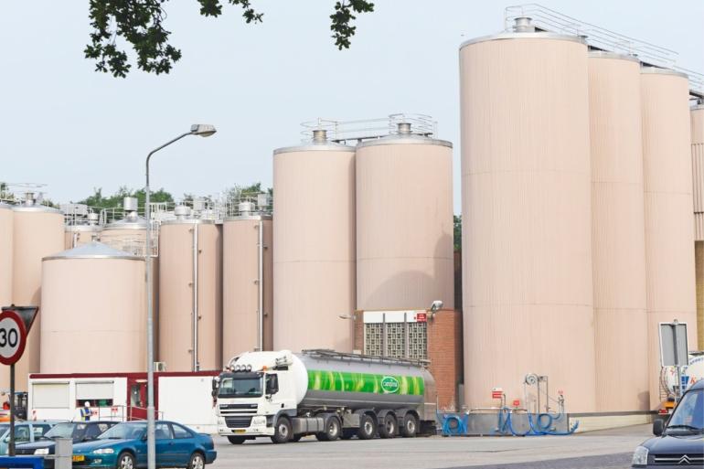 Melkpoeder voor menselijke consumptie is nu minder waard dan melkpoeder voor veevoer
