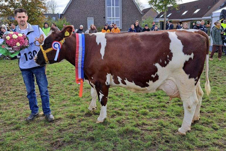 Marian 26 heeft dit jaar de unieke titel Miss Oene mrij veroverd (foto: Jan Hendriks)