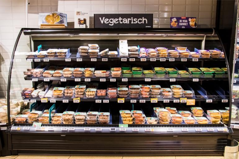 Woorden als steak, borst, drumstick en bacon mogen in de toekomst uitsluitend voor echt vlees worden gebruikt. Algemene woorden zoals burger, schnitzel of worst mogen nog wel op vegaproducten worden geplakt