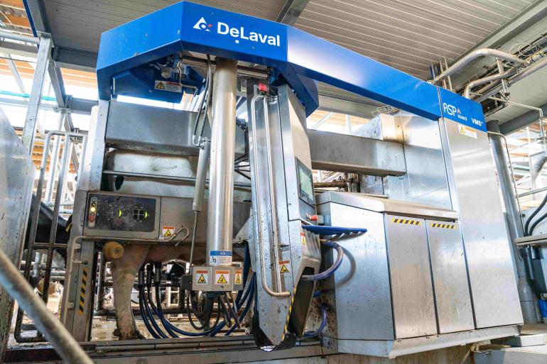 Vanaf dit najaar kunnen de nieuwe robots van DeLaval de melksamenstelling meten