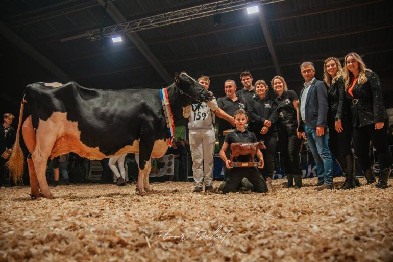 Bossink Miranda 158 pakte het algemeen kampioenschap zwartbont (foto: Floor Schut)