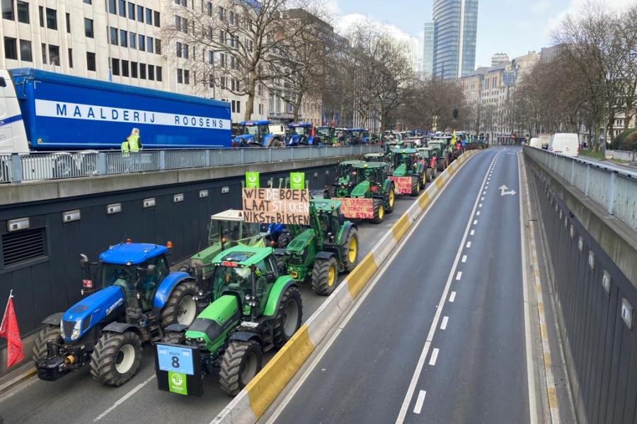 Lange rijen tractoren in hartje Brussel