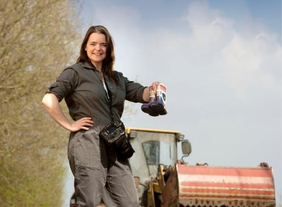 Eline Vedder is op dit moment Statenlid in de Provincie Drenthe en bestuurslid van de vakgroep melkveehouderij van LTO Nederland
