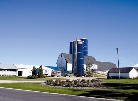Door de sterke koers van de Amerikaanse dollar is Dairy Farmers of America dit jaar de nummer twee op de ranglijst van grootste zuivelbedrijven ter wereld