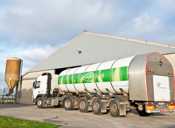 In april werd er gemiddeld per dag bijna 40.000 ton melk opgehaald van Nederlandse melkveebedrijven